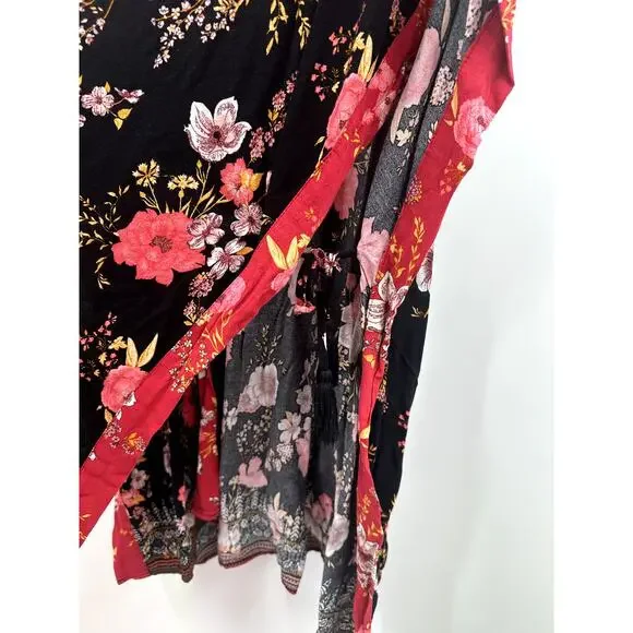 Knox Rose Boho Black and Red Floral Tassel Kimono Size Medium Large - Picture 3 of 9